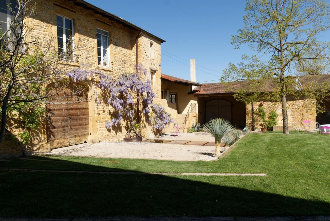 Lodges En Pierres Dorees Saint-Germain-Nuelles Exterior foto