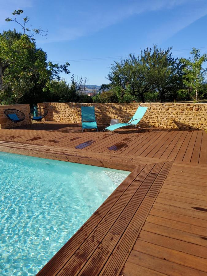 Lodges En Pierres Dorees Saint-Germain-Nuelles Exterior foto